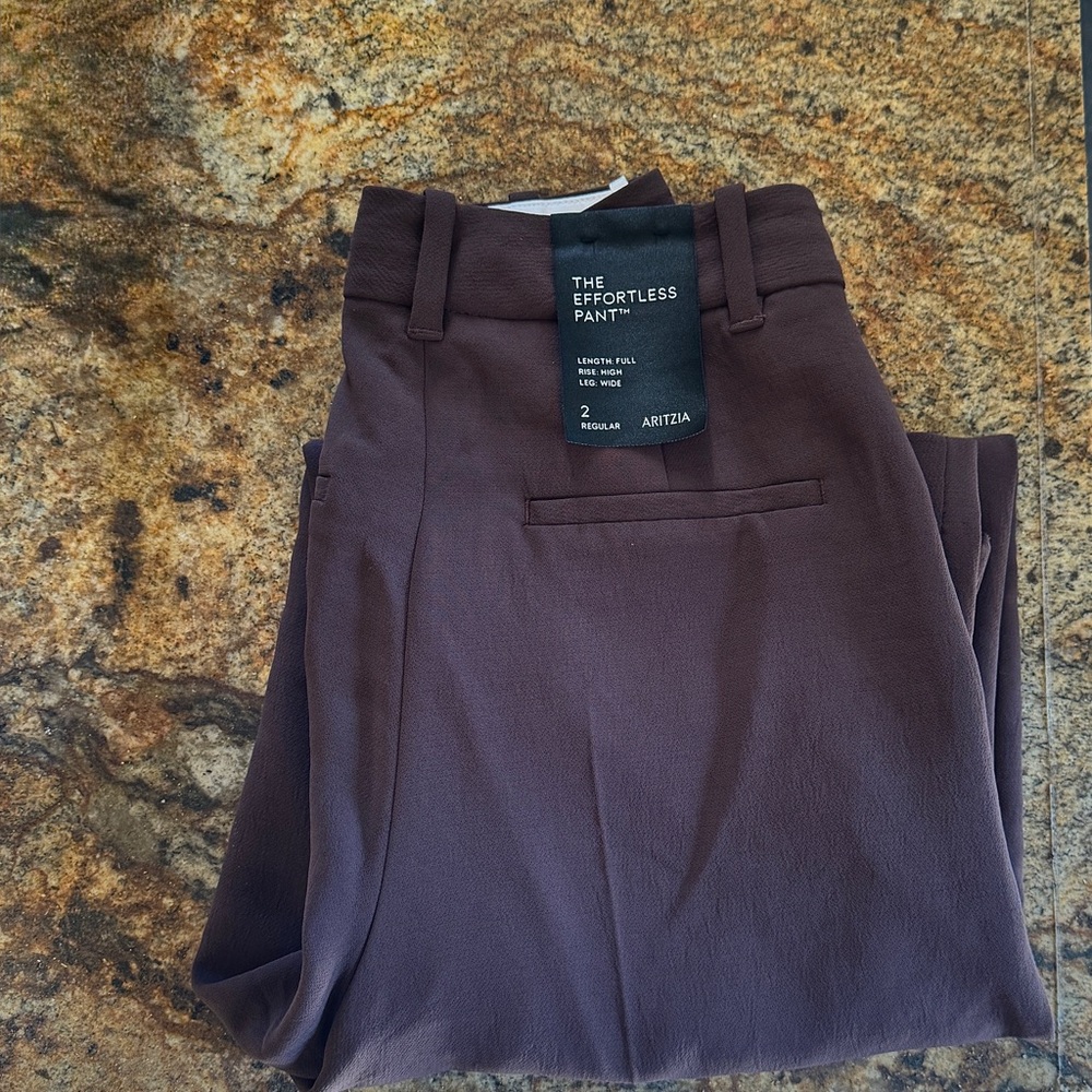 ARITZIA | mocha brown trousers. “the effortless pant”